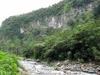 Boquete nearby rock wall