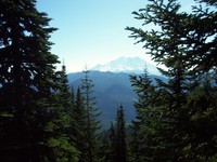 Mount Rainier from trail to Noble Knob