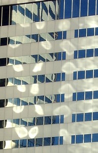 Seattle bldg in reflected light