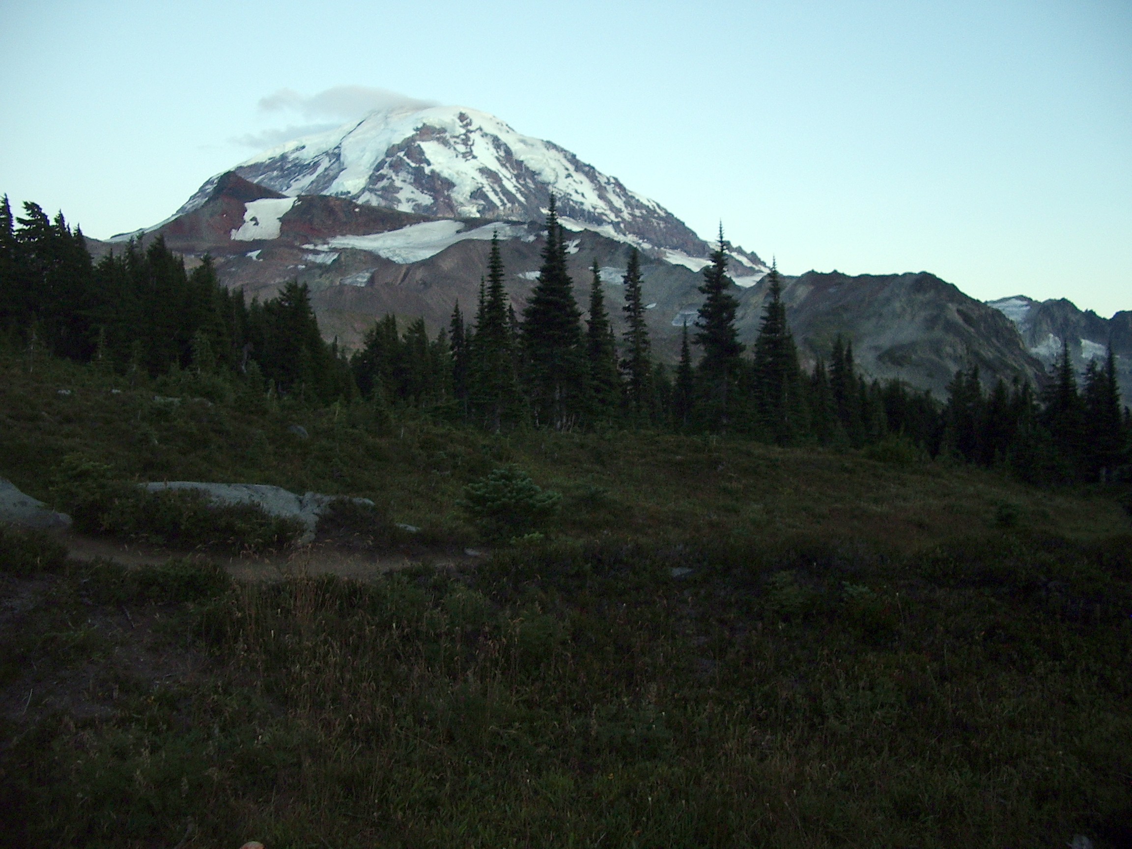 Mowich Lake to Spray Park Trail August