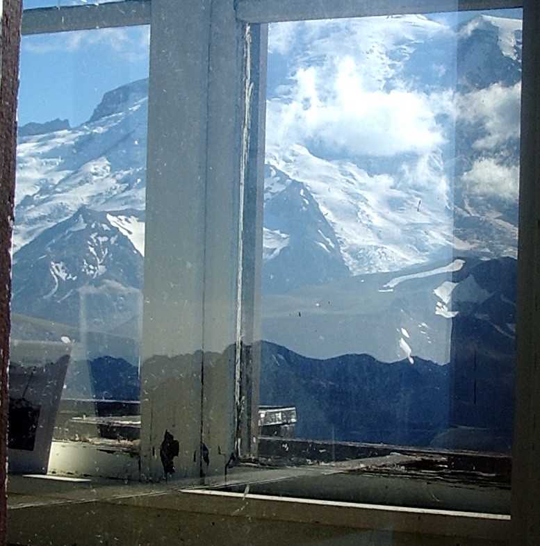 Mt Rainier thru Mt Fremont lookout