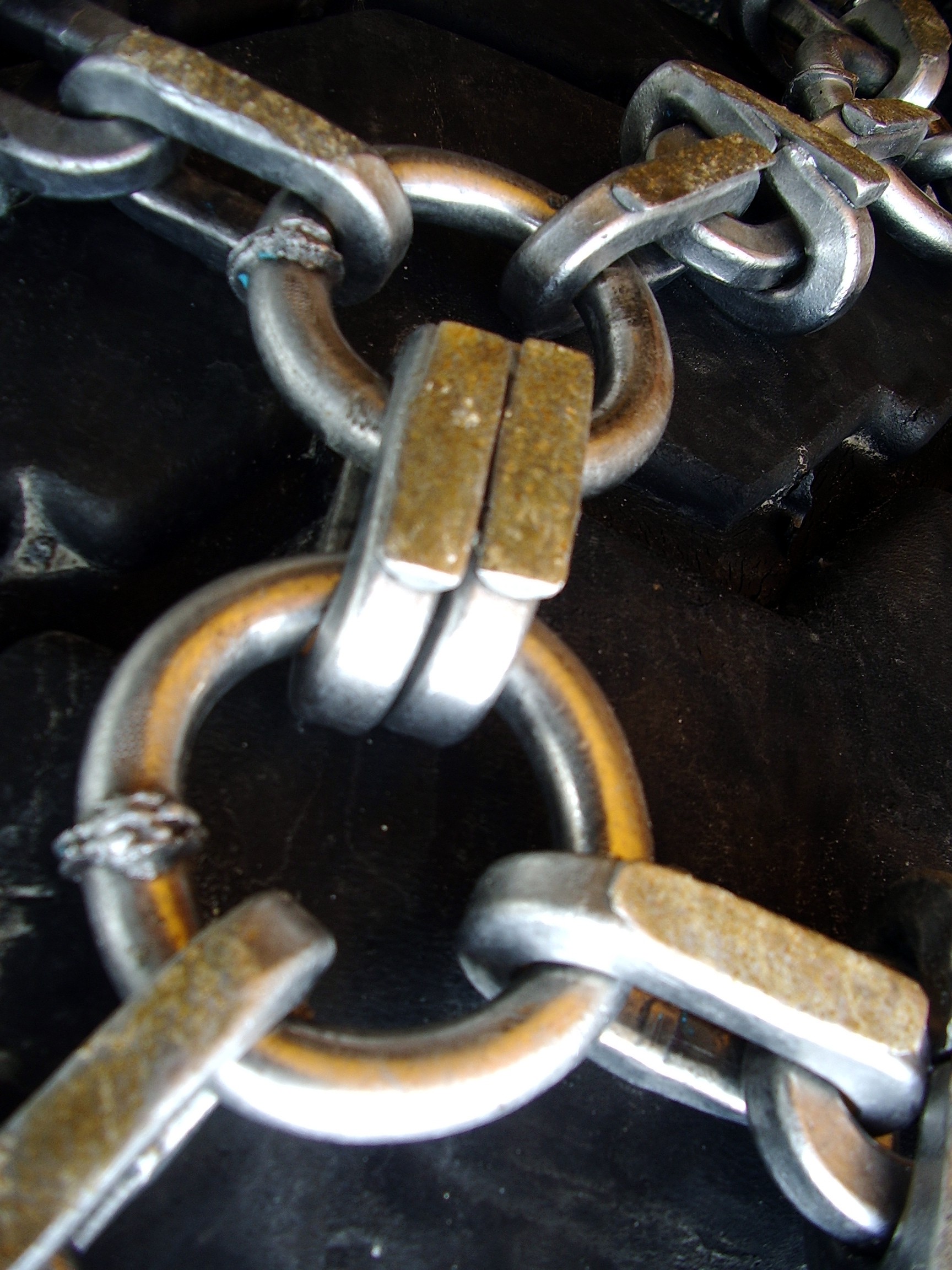 chinook pass snow plow chains