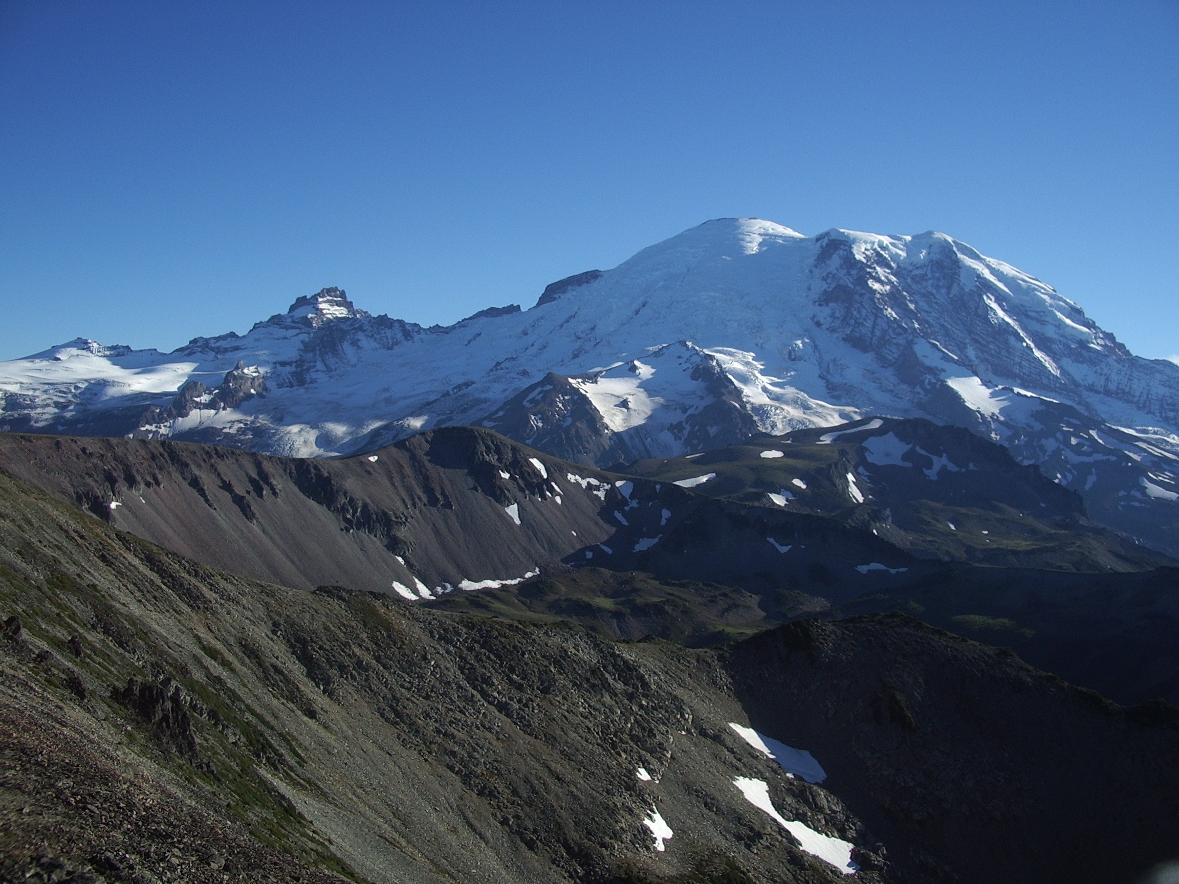 mt rainier from mt fremont