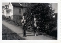 rb bruce tommy thanksgiving 1954 001