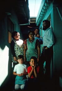 1976 01 Huehuetenango familia and Alex 01