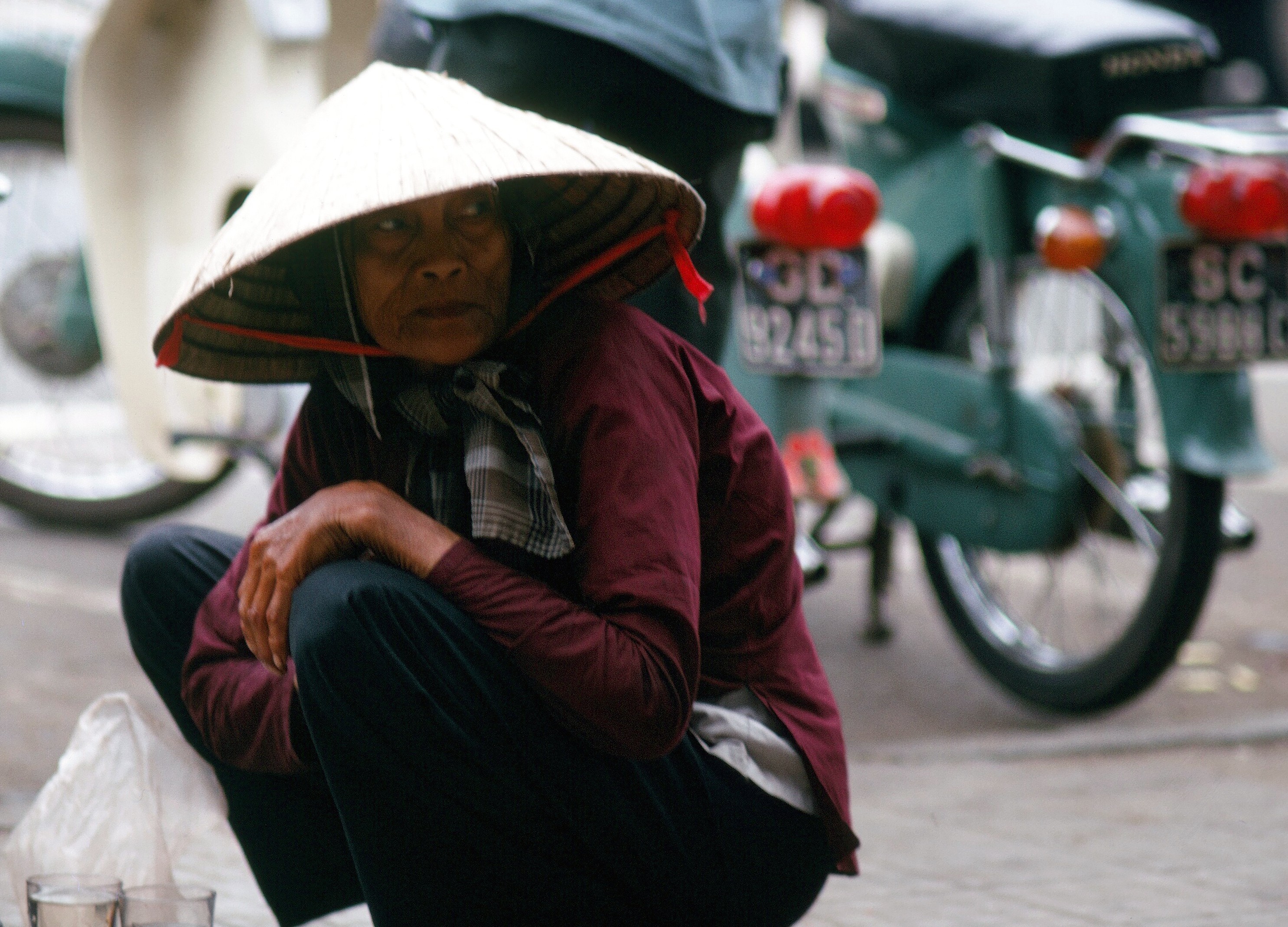 1969 Saigon woman 01