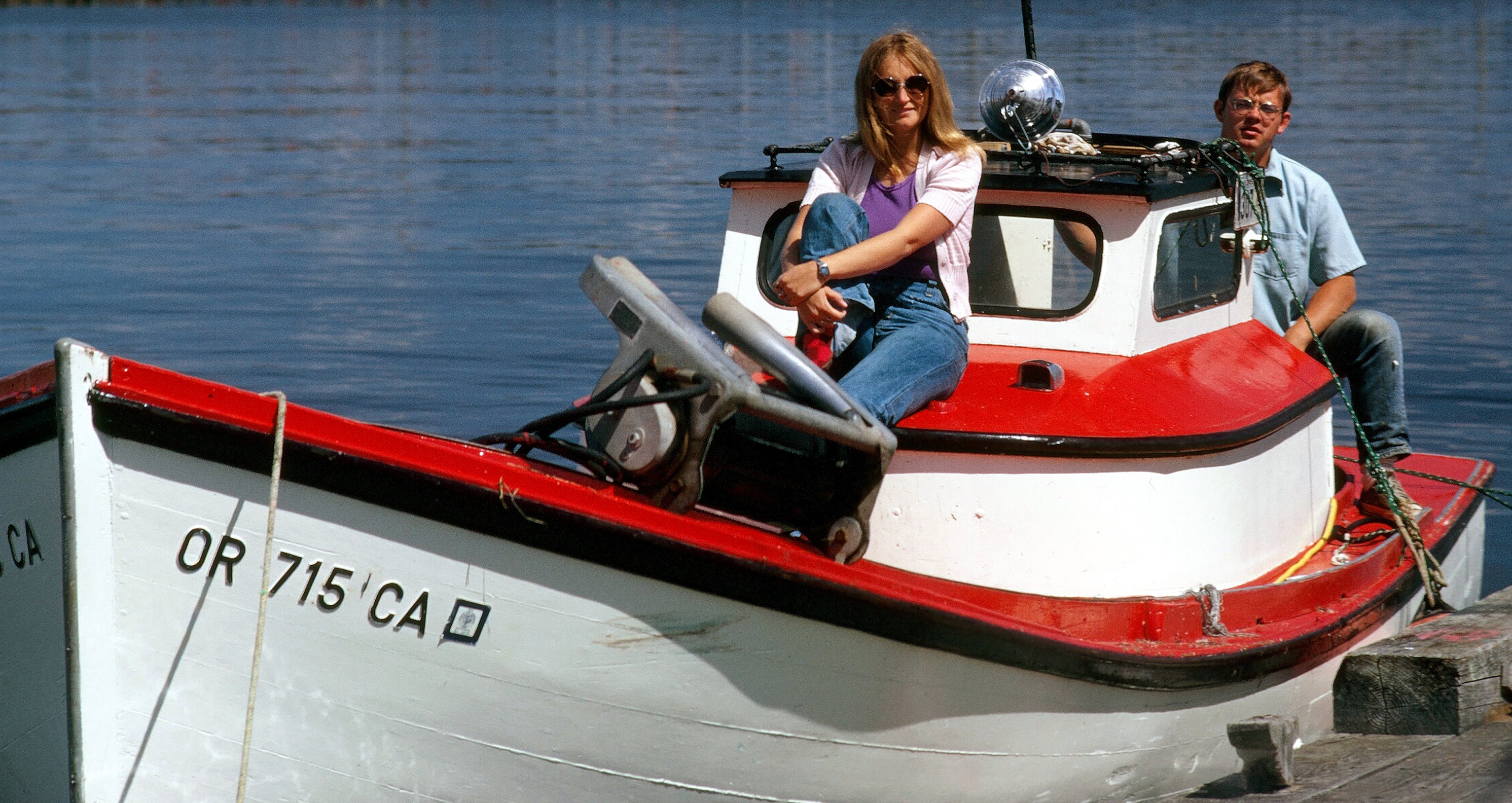 1974 08 02 Trudi Edenfield and Mike Strom on the gillnet boat in Astoria 01