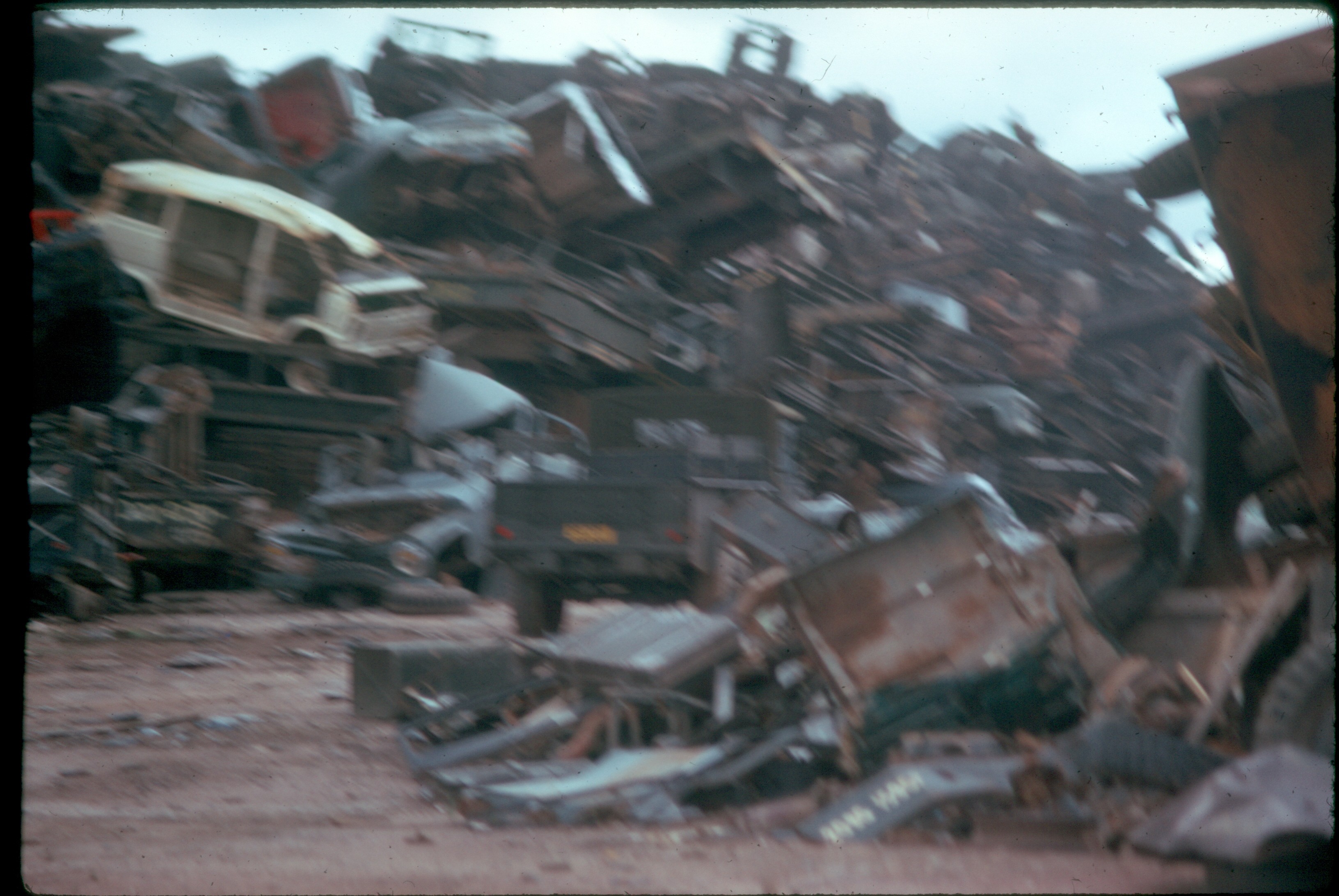 ss 029 1970 06 13 bien hua junk yard