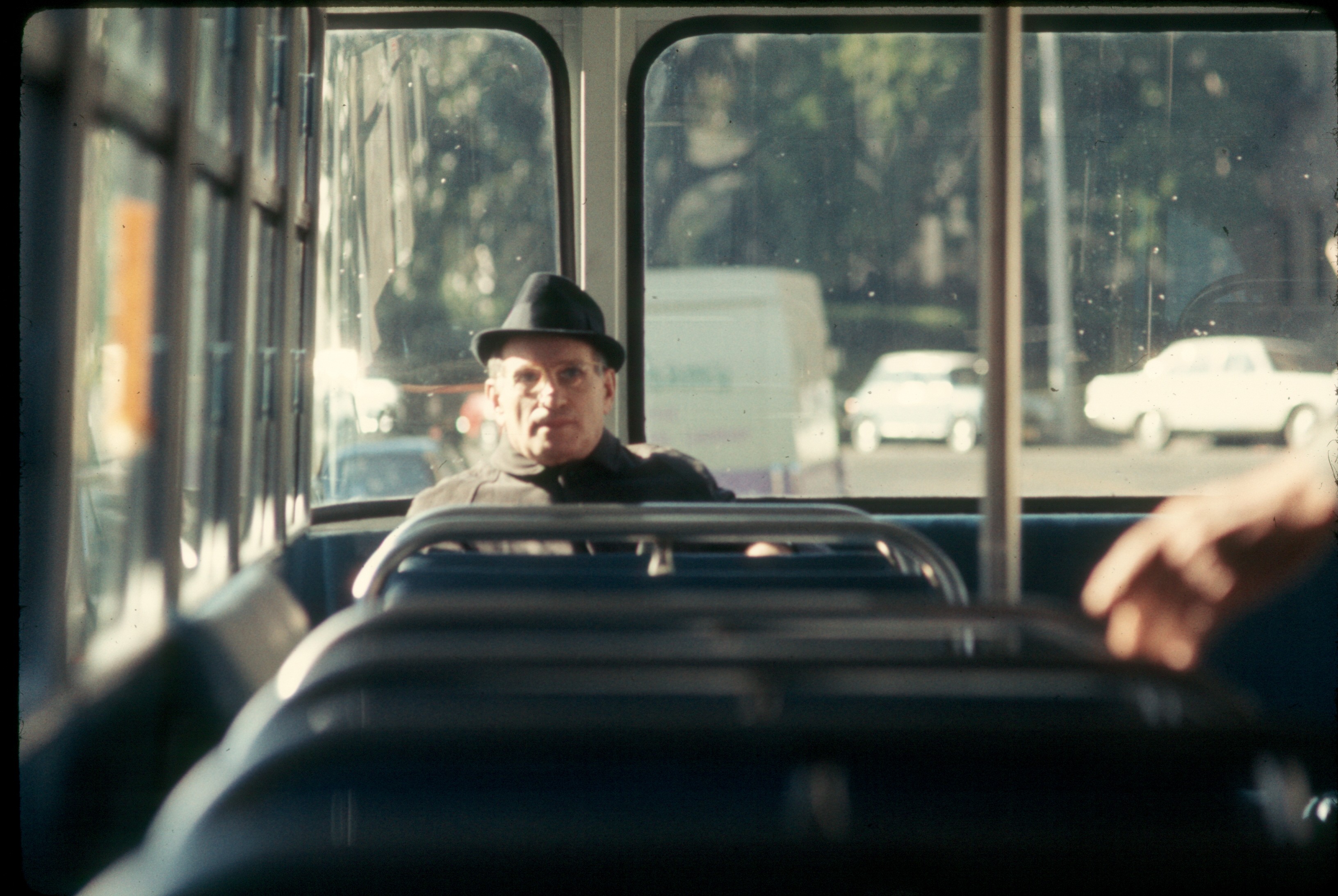 ss 045 1970 06 16 man on bus in sydney