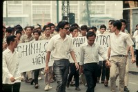 ss 039 1970 05 02 saigon protest before the tear gas
