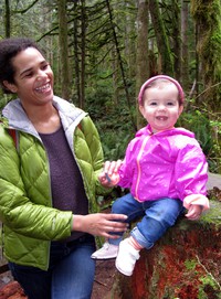 summer and zizi on wallace falls trail