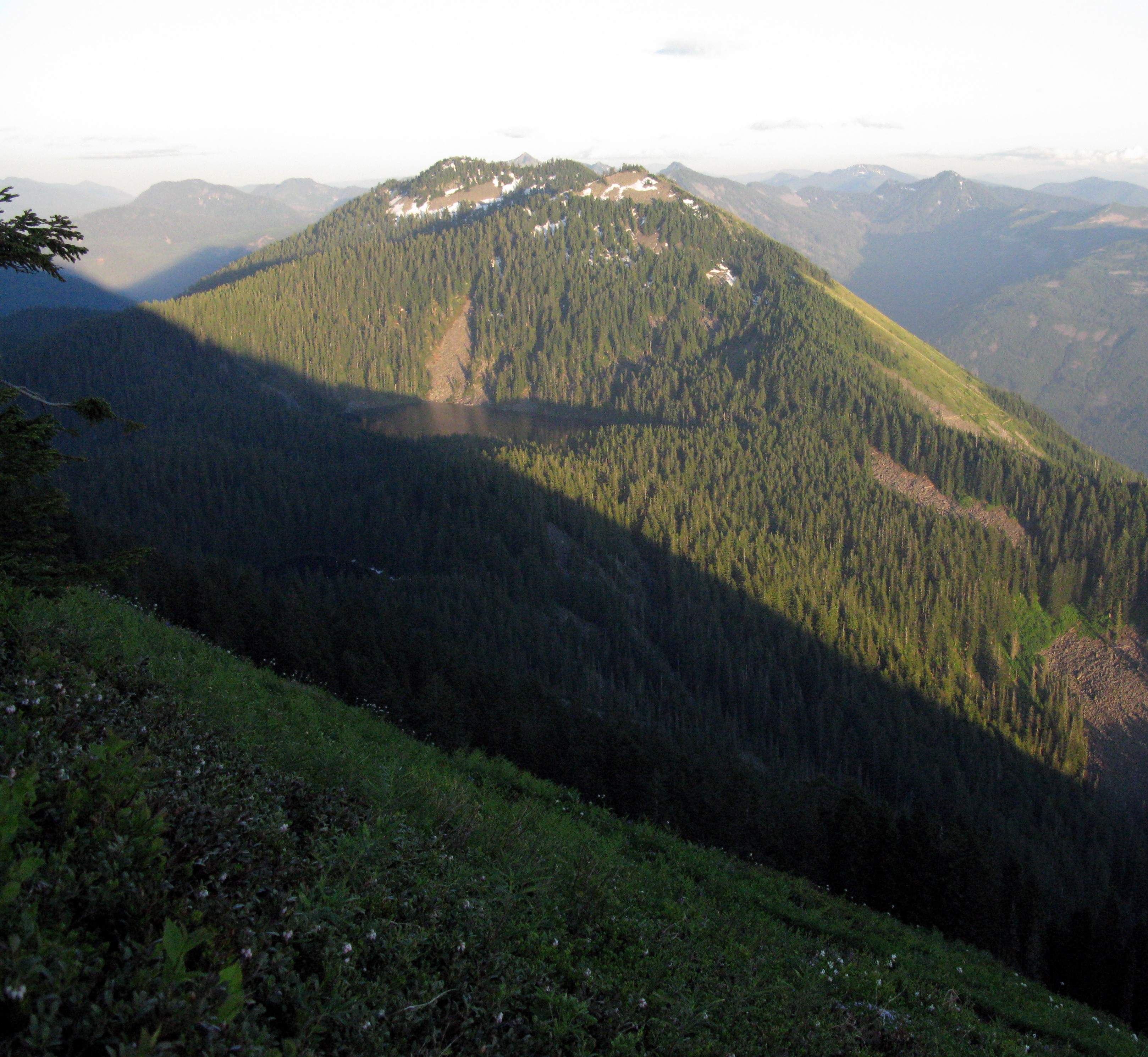 Bandara Mountain and Mason Lake from Mt Defiance