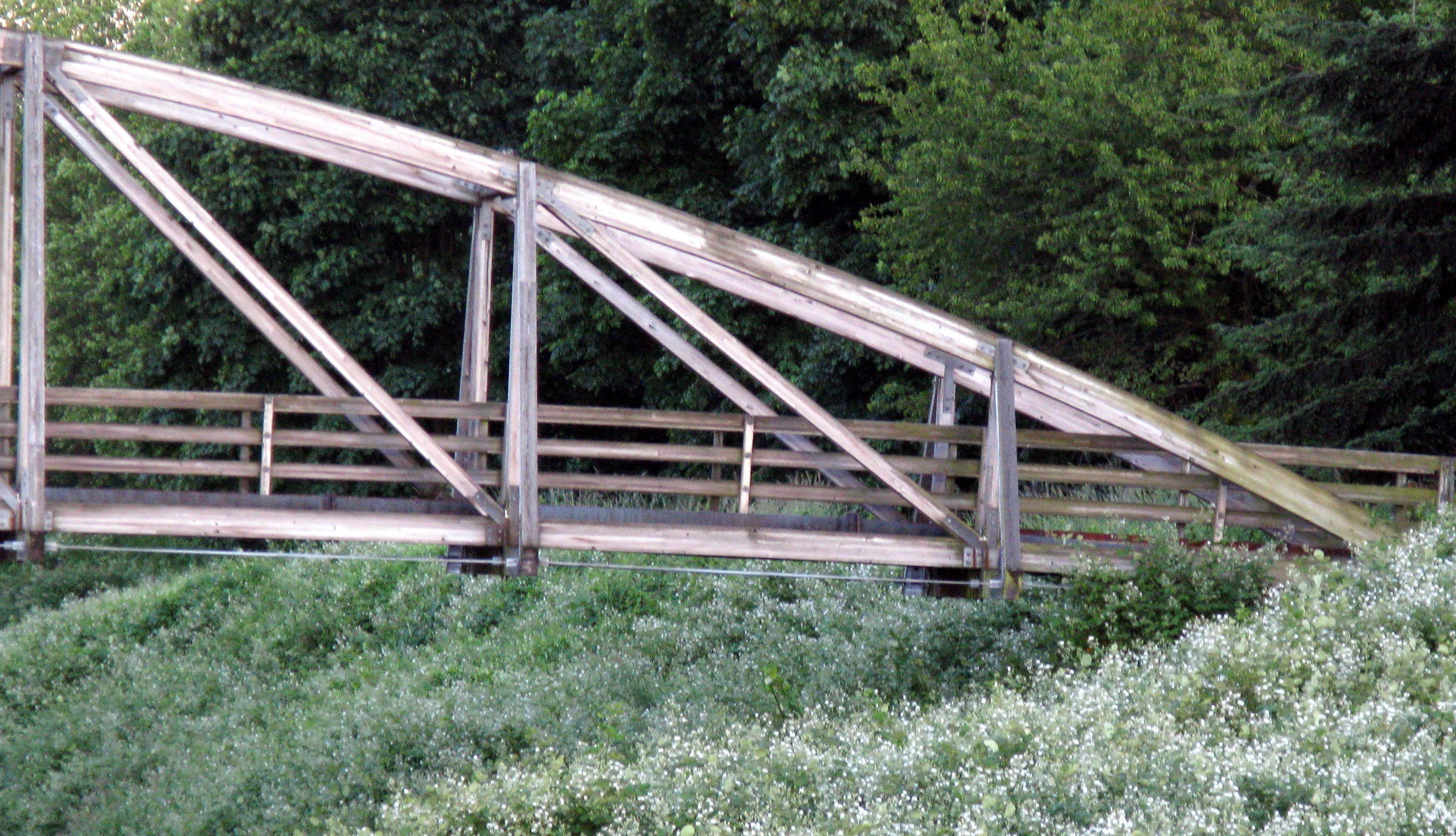Tukwila bikeway bridge