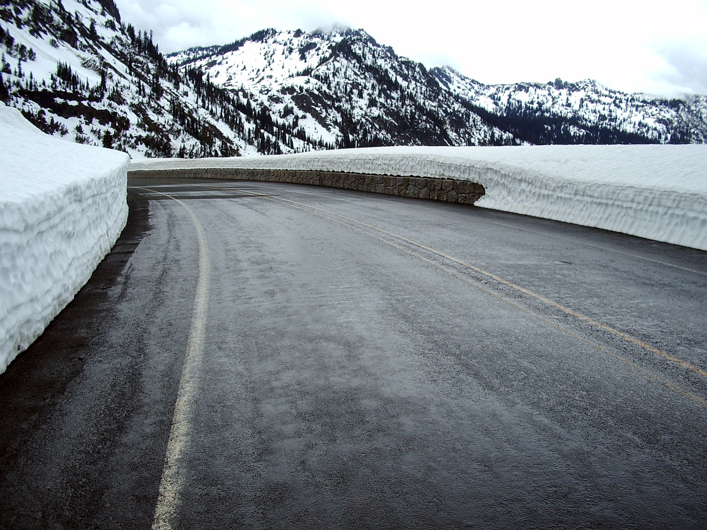 chinook pass road