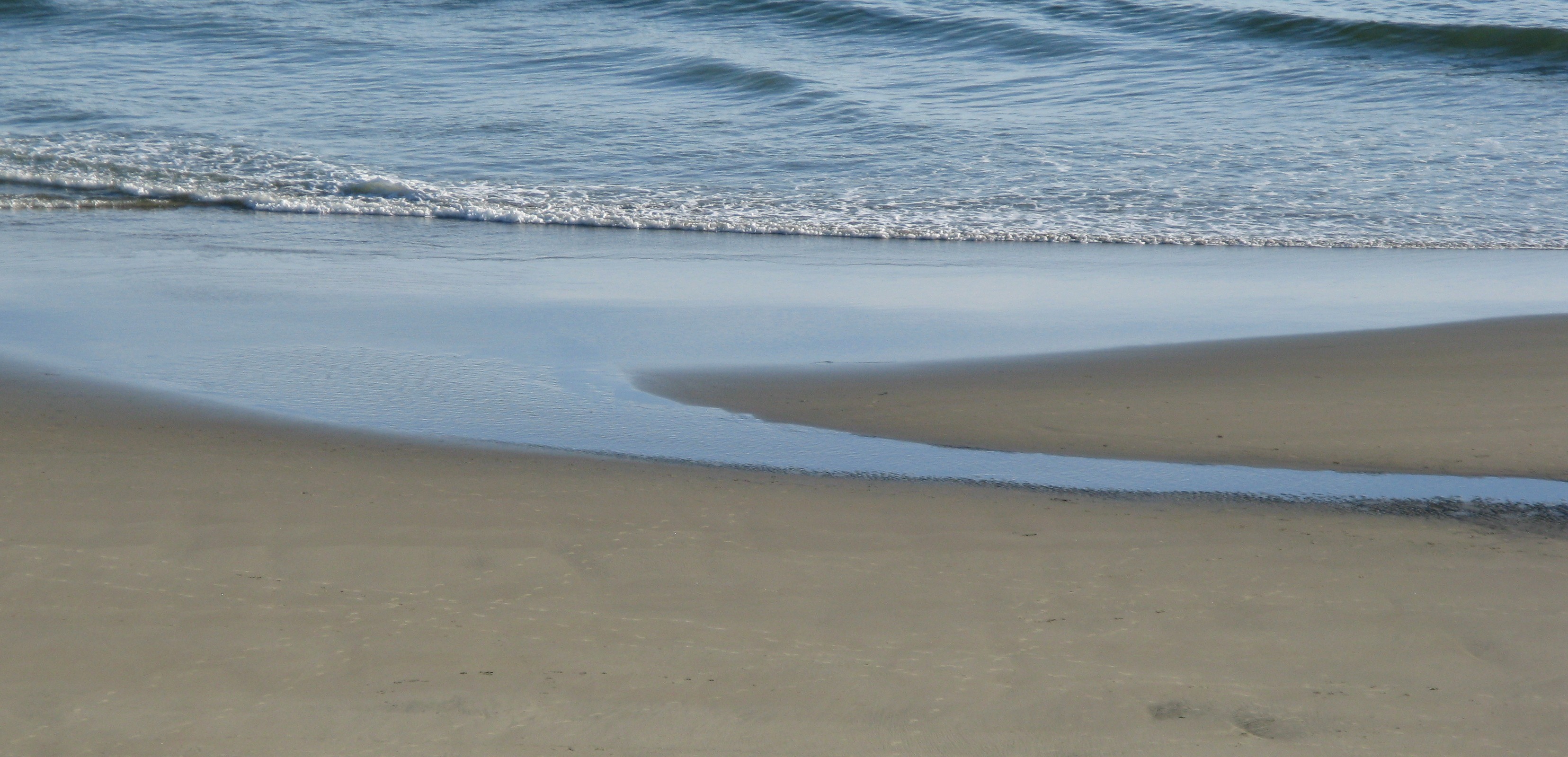 devils punchbowl beach