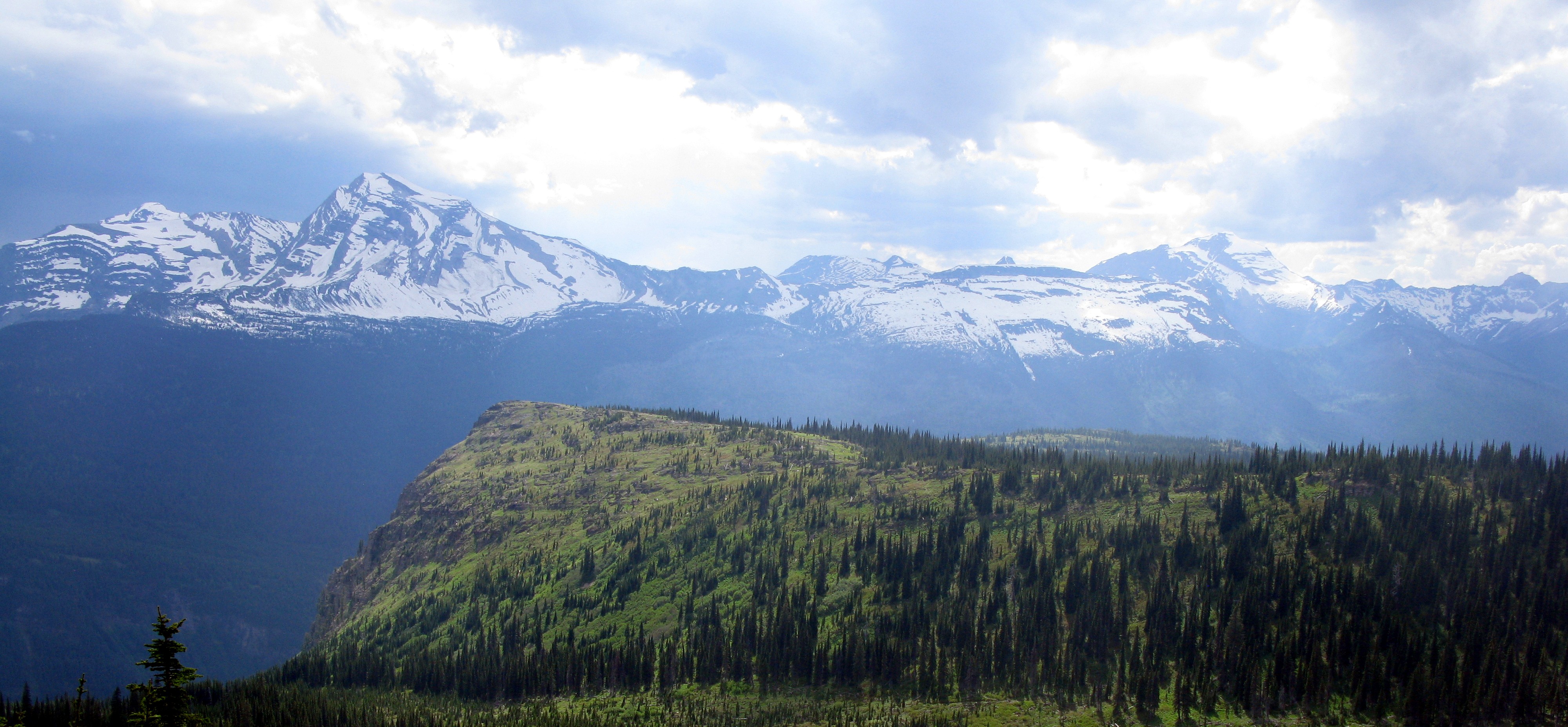 fade to mountain from the Highline Trail
