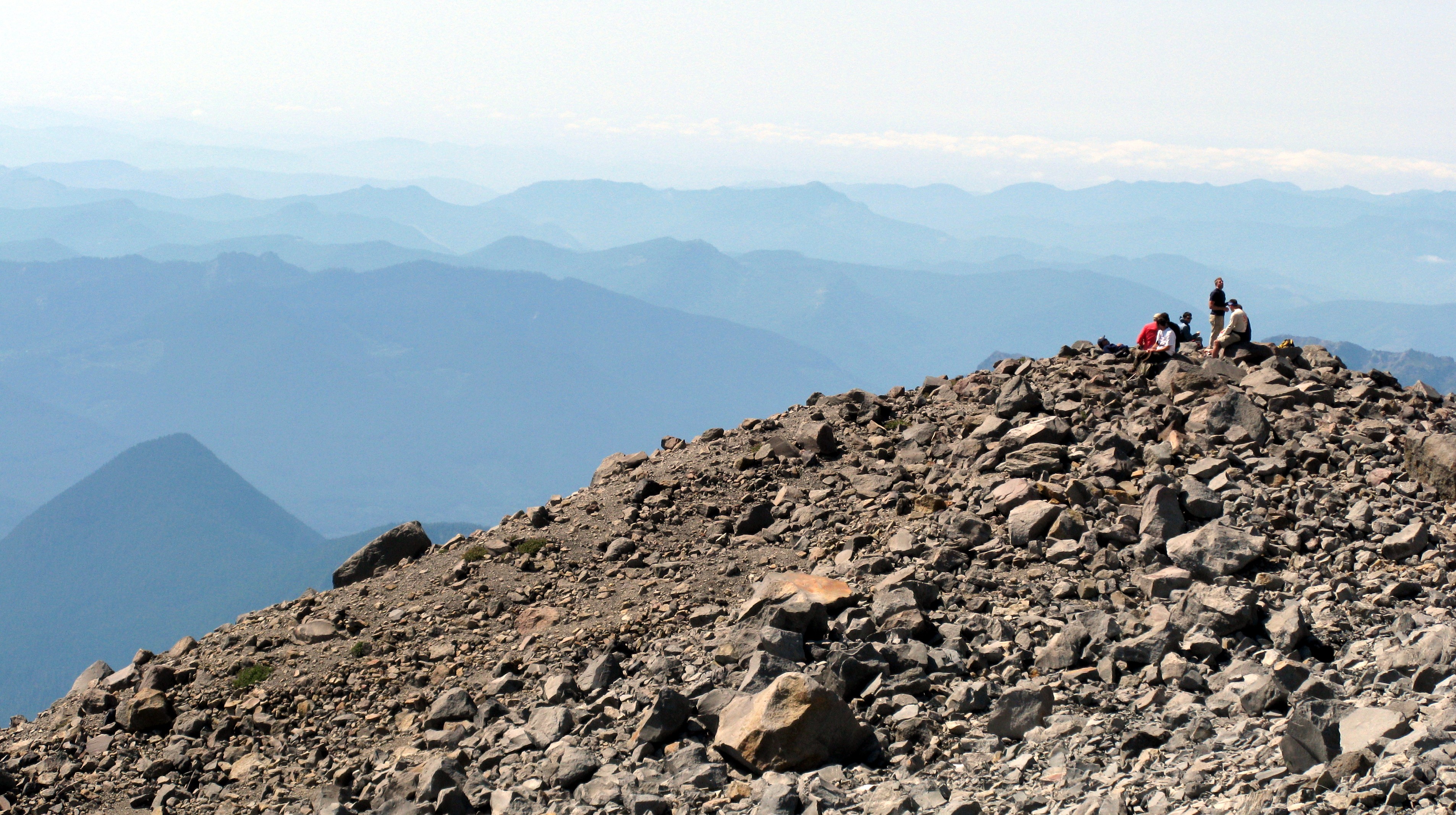 lull in Camp Muir trail