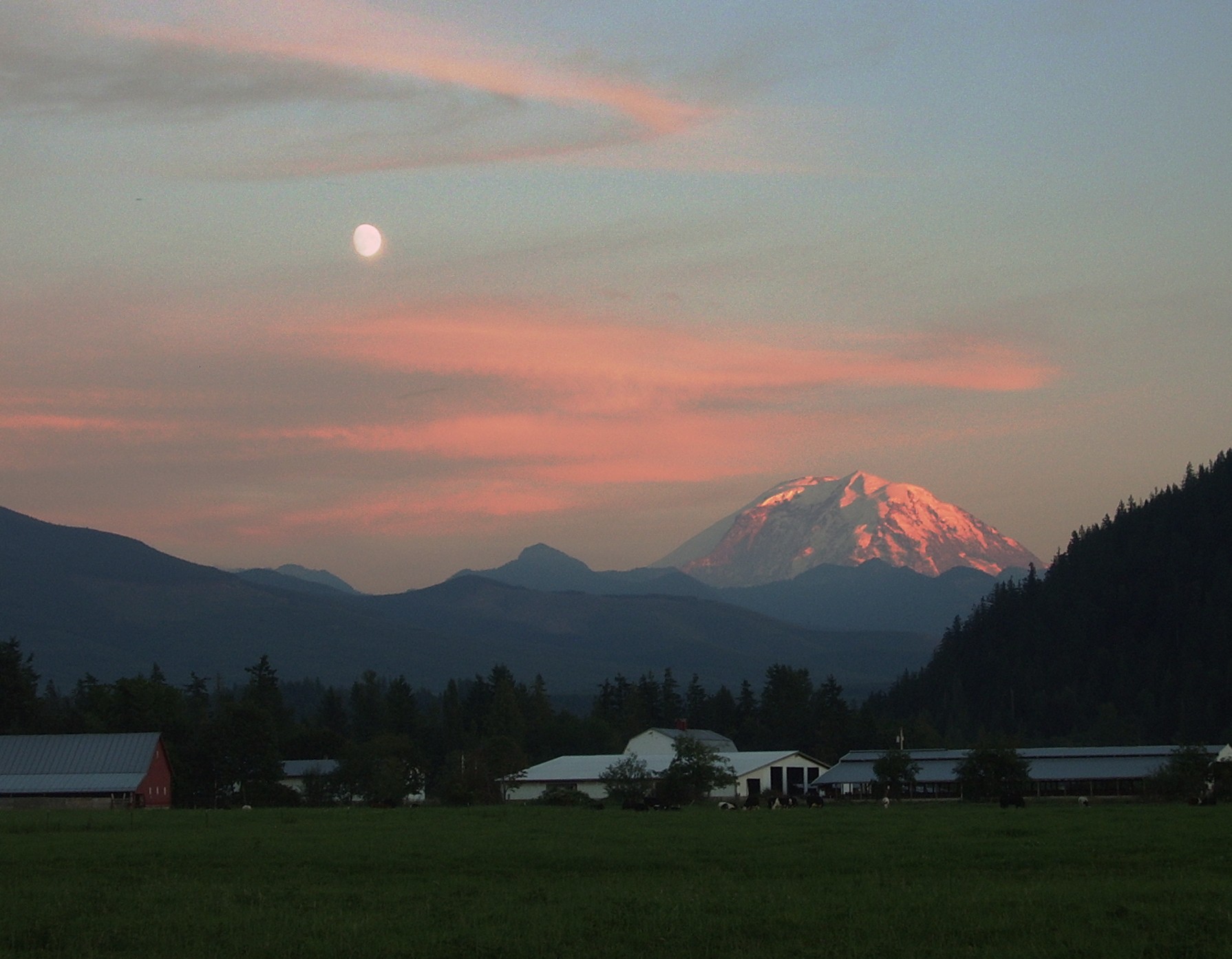 moon over Enumclaw and Mt Rainier